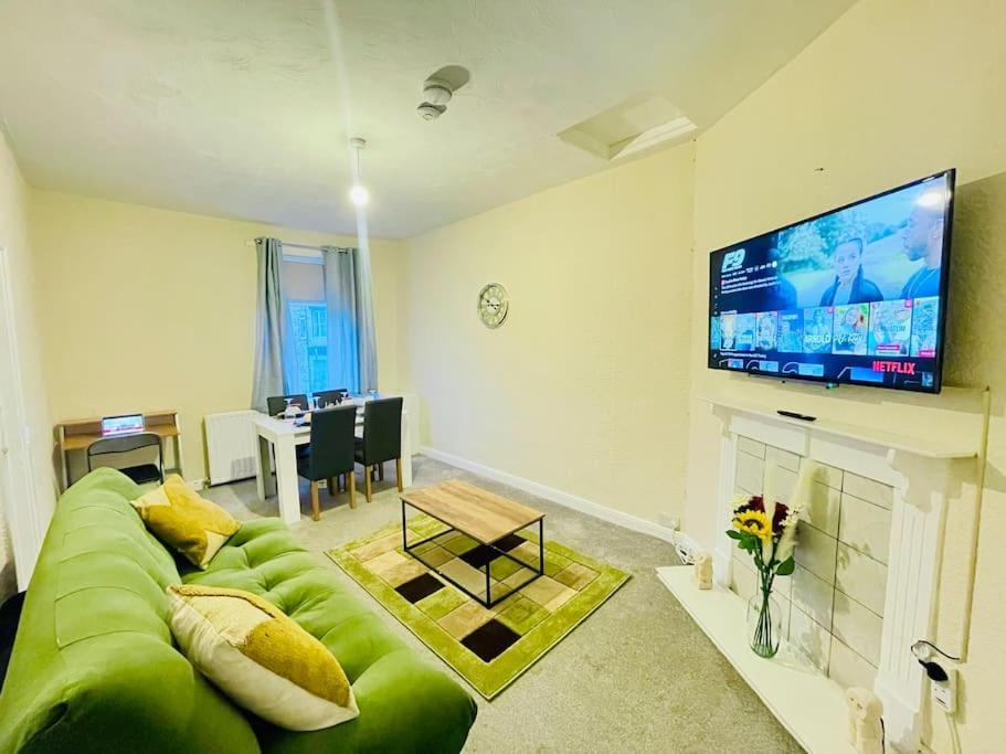 Darlington City Flat Exterior photo